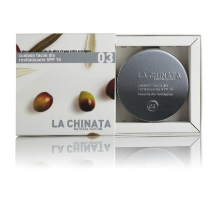 Crema facial revitalizante para el cuidado y la protección de la piel