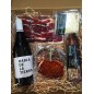 Vino tinto Habla y productos ibéricos en estuche. Vino tinto Habla y productos ibéricos en estuche.