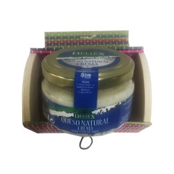 Baúl con queso de oveja para detalles