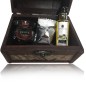 Baúl mapa madera con aceite la chinata, bombón de higo y mermelada de cereza Baúl mapa madera con aceite la chinata, bombón de higo y mermelada de cereza