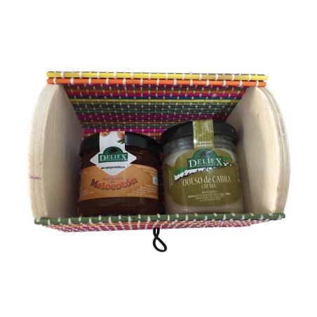 Detalles de empresa con mermelada y crema de queso