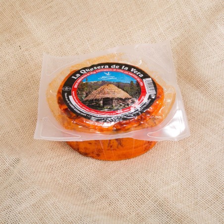 Queso de cabra semicurado con pimentón de la vera