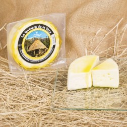 Queso de Cabra Curado en aceite de oliva 650 gramos aprox.