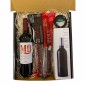 Estuche para empleados con vino Rioja, ibéricos, crema de queso y set de vino Estuche para empleados con vino Rioja, ibéricos, crema de queso y set de vino