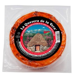 Queso de cabra semicurado con pimentón de la Vera
