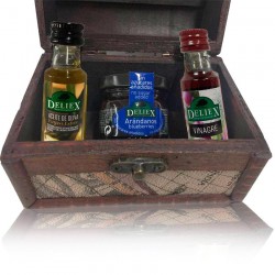 Baúl de madera para regalo con aceite vinagre y mermelada de arándanos