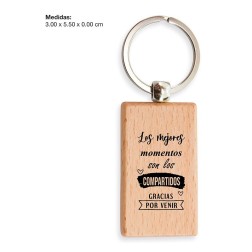 Llavero rectangular con frase en madera "los mejores momentos..."