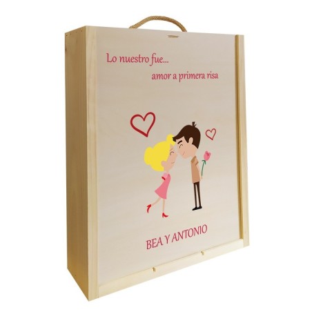Caja de madera para 3 botellas personalizable con tu nombre. Modelo "Si lees esto me debes un beso".