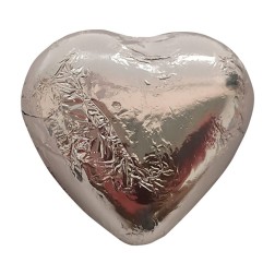 Bombón con forma de corazón plateado o dorado