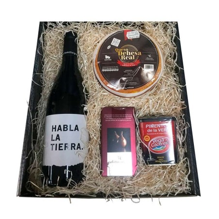 Estuche mediano con vino, queso de torta, bombones y pimentón para empresa