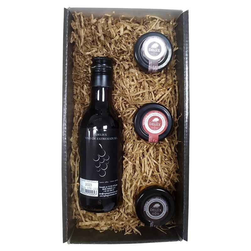 Cesta para profesionales con vino de Extremadura y 3 patés Cesta para profesionales con vino de Extremadura y 3 patés
